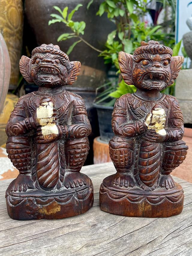 หนุมานแกะสลัก ไม้สัก ขนาดสูง9นิ้ว หนุมานจับหลัก หลวงพ่อดิ่ง วัดบางวัว