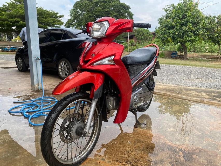 Yamaha Spark 115i สีแดง