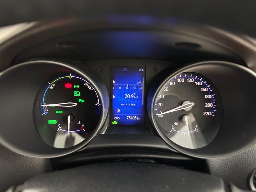 Toyota C-HR Hybrid  Y19 Wagon 4dr HV HI CVT FWD top  1.8 (Hybrid) (MNC). สีดำ ออโต้ 13