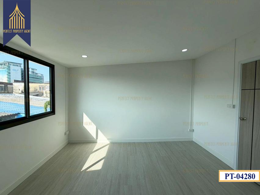 ขาย ตึกแถวริมถนน นนทบุรี ตรงข้ามกองสลาก สนามบินน้ำ ทำเลดี ค้าขายได้ 18