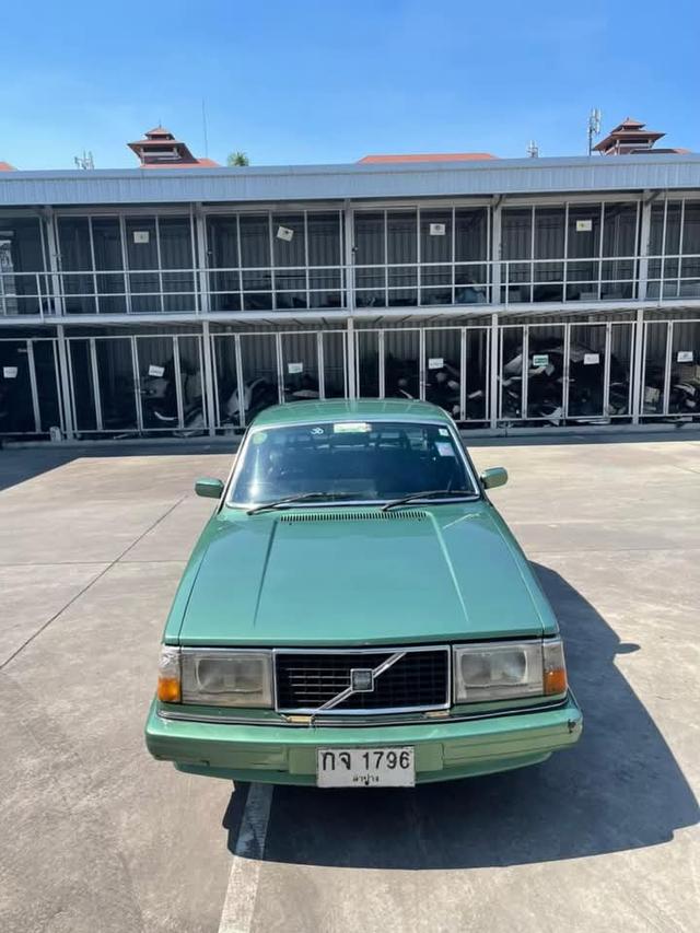 ขาย Volvo 244 สีเขียว