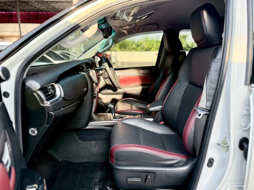 Toyota Fortuner 2.4Commanedr ปี22 รูปที่ 14
