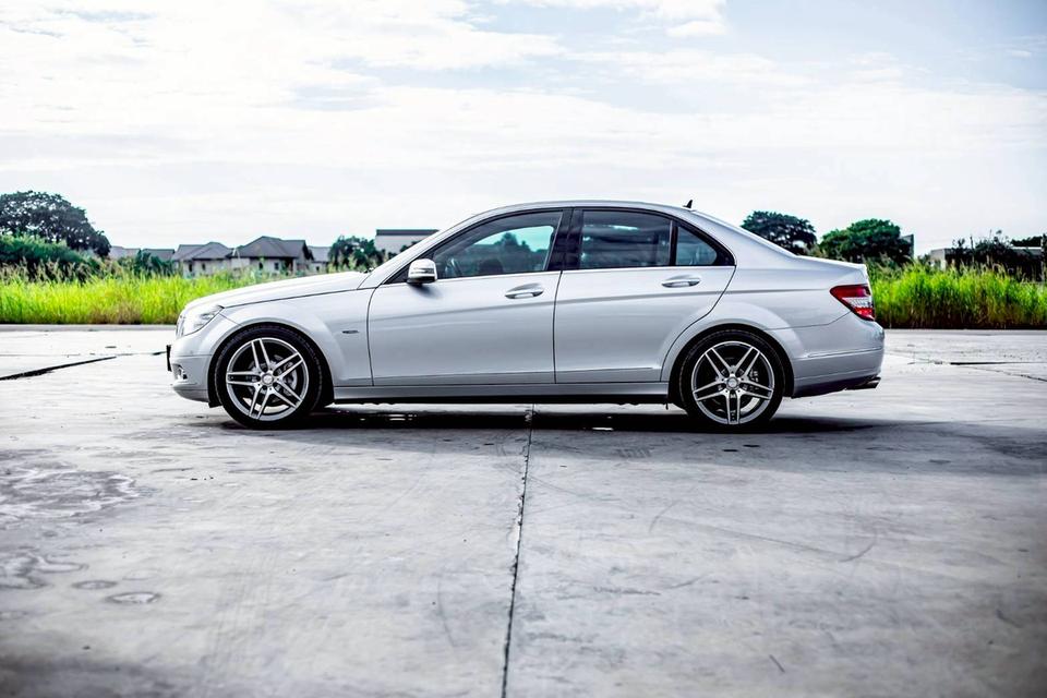 Benz C200 CGI BE สีดำ ปี 2011 สีเทา 10