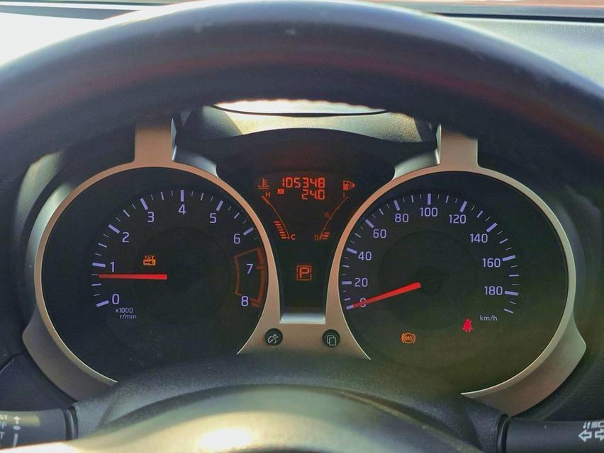 Nissan Juke 1.5 JP รุ่นพิเศษตัวผลิตญี่ปุ่น เกียร์ Auto สีส้ม ปี2010 13