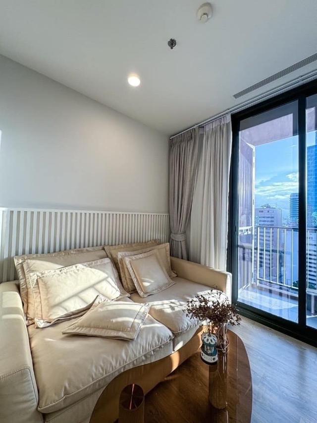 พร้อมขาย Condo Oka Haus Sukhumvit 36 2 ห้องนอน 1