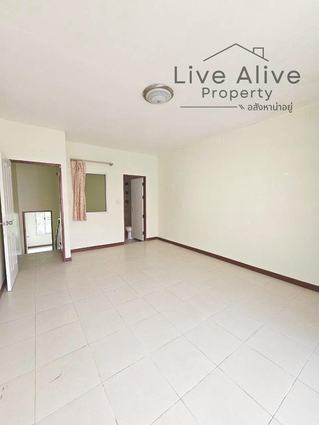 #S-0016 📣📣ขายด่วน!! #ทาวน์โฮมแถวอ่อนนุช80 #พัฒนาการ บ้านเปล่าเหมาะสำหรับทำรีโนเวทเพื่ออยู่อาศัยเอง ทำเลดีมาก 👍 18