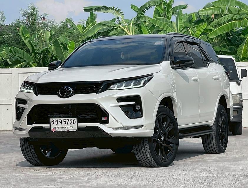 Toyota Fortuner 2.8GR 4wd ปี22 รูปที่ 3