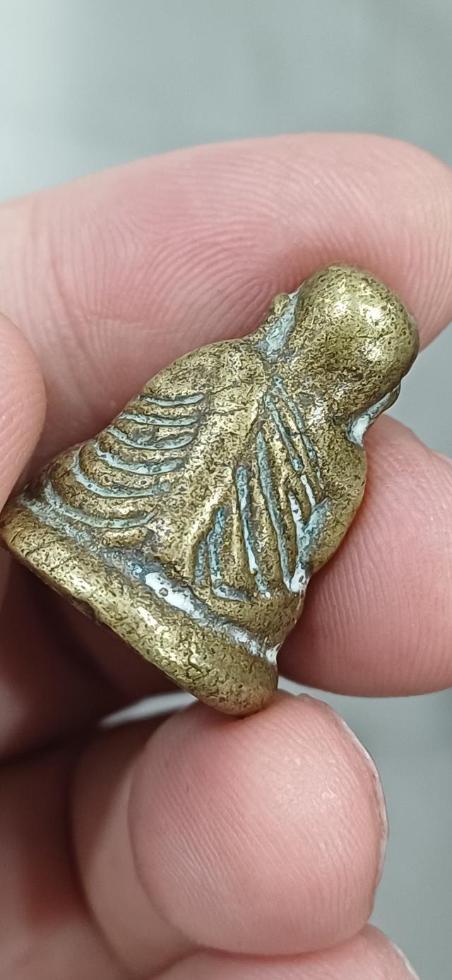 หลวงพ่อเงิน วัดคงคาราม รุ่นปืนแตก ปี๒๕๒๘ พิมพ์นิยม เศียรโต รูปที่ 6