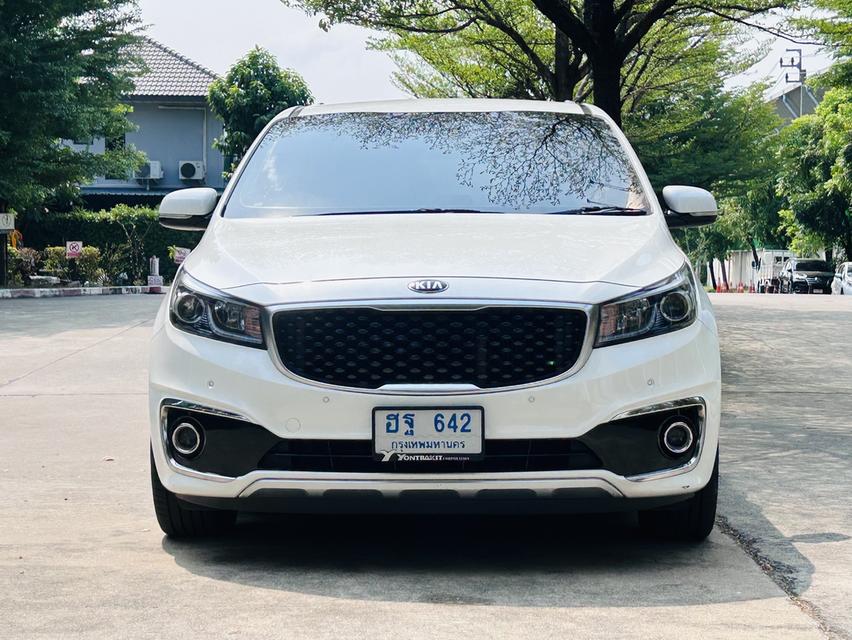 Kia carnival 2.2 top รถบ้าน 1