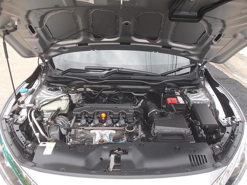 Honda Civic Fc 1.8 EL ปี 2019 3
