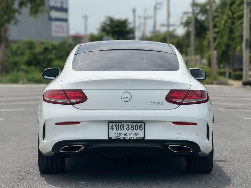 Benz C250 Coupe’ AMG Dynamic ปี 2018. สีขาว รถสวย เดิมๆ เจ้าของดูแลอย่างดี