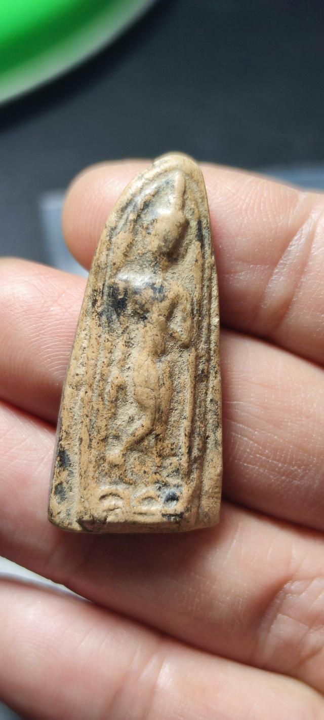 พระลีลากำแพงเพชรค่ะ.