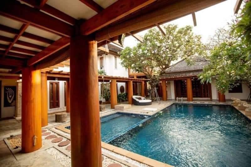 ขายบ้านเดี่ยวนวลจันทร์ เลียบด่วนรามอินทรา ที่ดิน386 ตร.ว บ้านไม้สักแท้ทั้งหลัง ใกล้Central Eastville ประเสริฐมนูกิจ เกษตรนวมินทร์ วัชรพล 0879074045 2