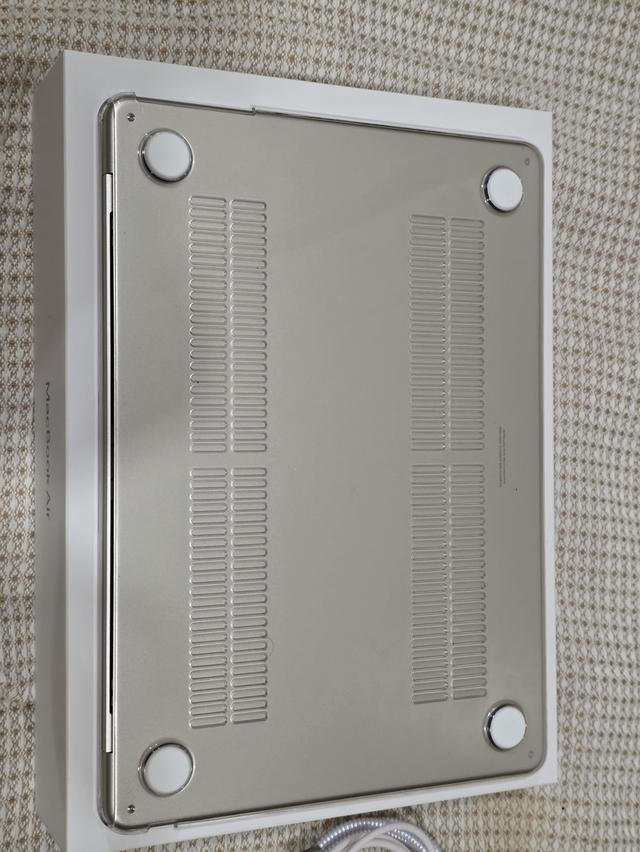 Macbook Air M4 256G 13 Starlight