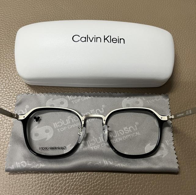 กรอบแว่นสายตา Calvin Klein ของแท้ใหม่ 3