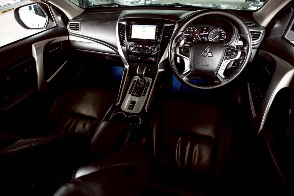 MITSUBISHI PAJERO SPORT 2.4 GT Premium ปี 2019 สีเทา มือเดียวป้ายแดง 14