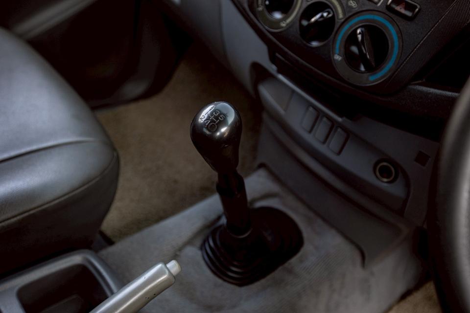 Toyota Vigo Cab 2.5 J ดีเซล ปี 2005 สีขาว มือเดียวป้ายแดง 1 ใน100 17