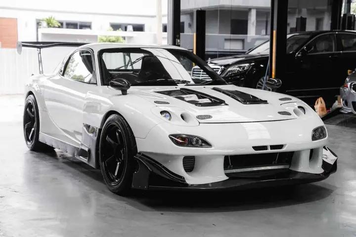 ส่งต่อ Mazda RX 7 3