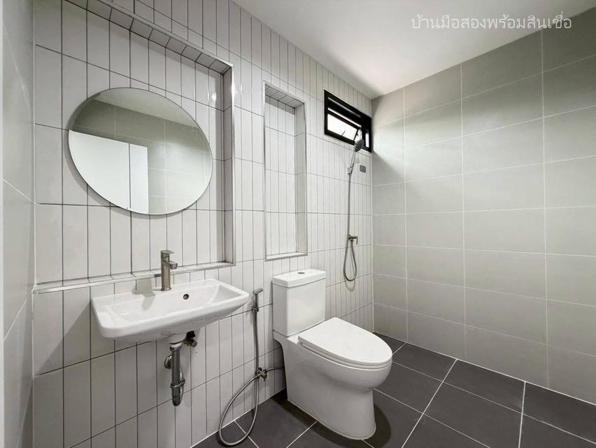 ทาวน์โฮม 3 ชั้น ซอยนาคนิวาส 37 ถนนประดิษฐ์มนูธรรม 4