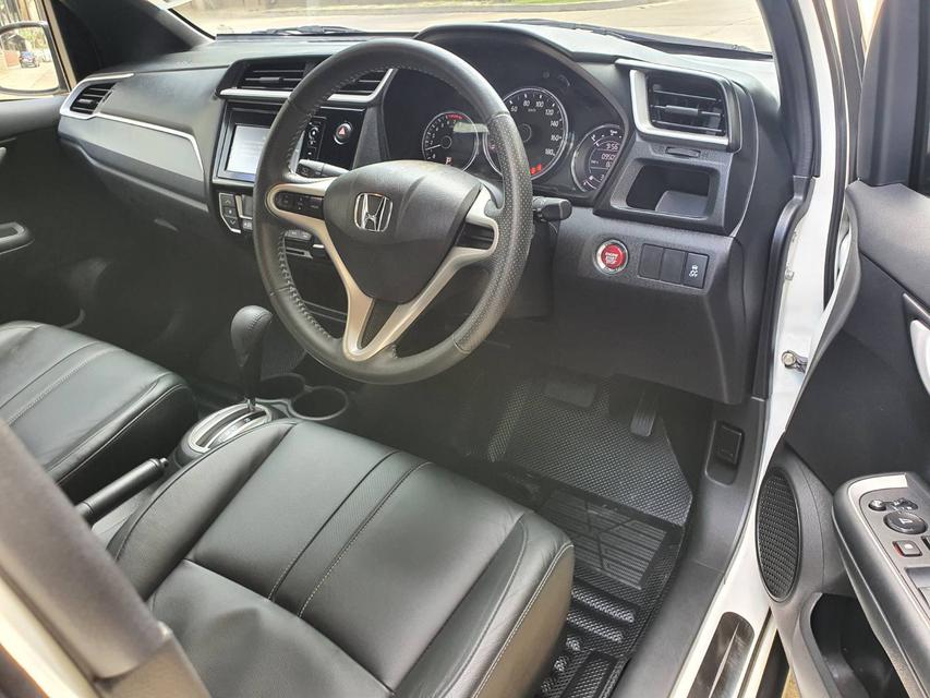 Honda BRV 1.5SV รุ่นTop ปี 2017 Auto สีขาว 3
