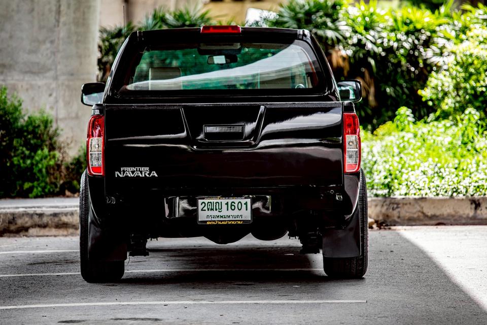 Nissan Navara 2.5di Open Cab เกียร์ธรรมดา ปี 2007 สีดำ