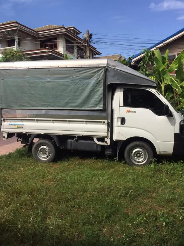 Kia K2500 สีขาว  3