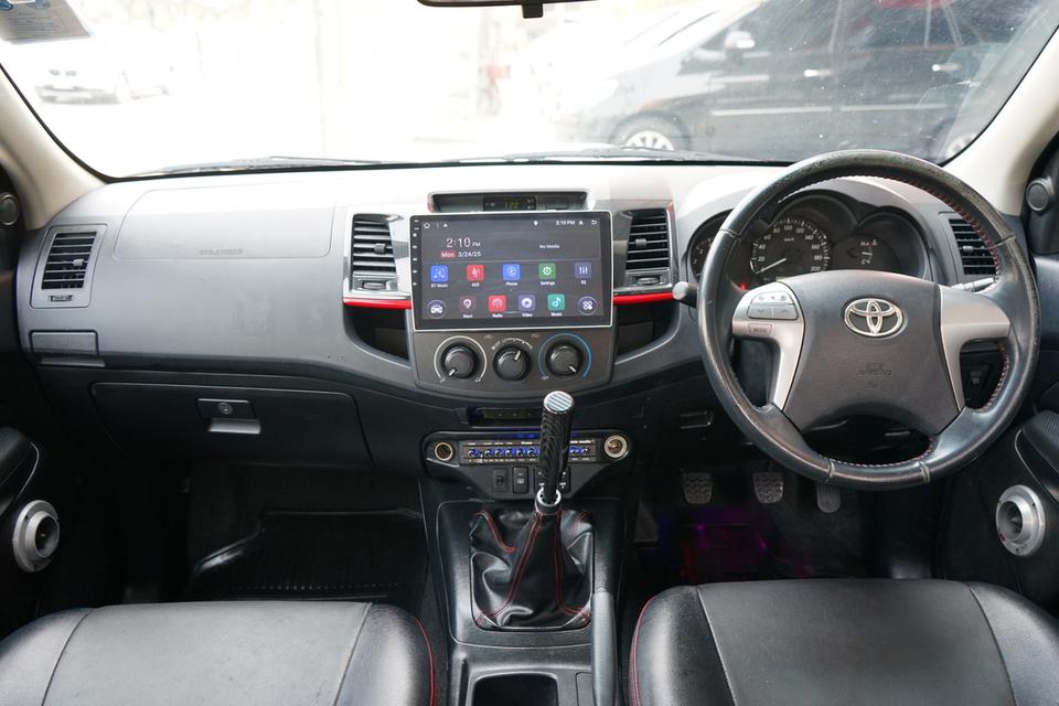 2015 TOYOTA VIGO 2.5E TRD SPORT 10