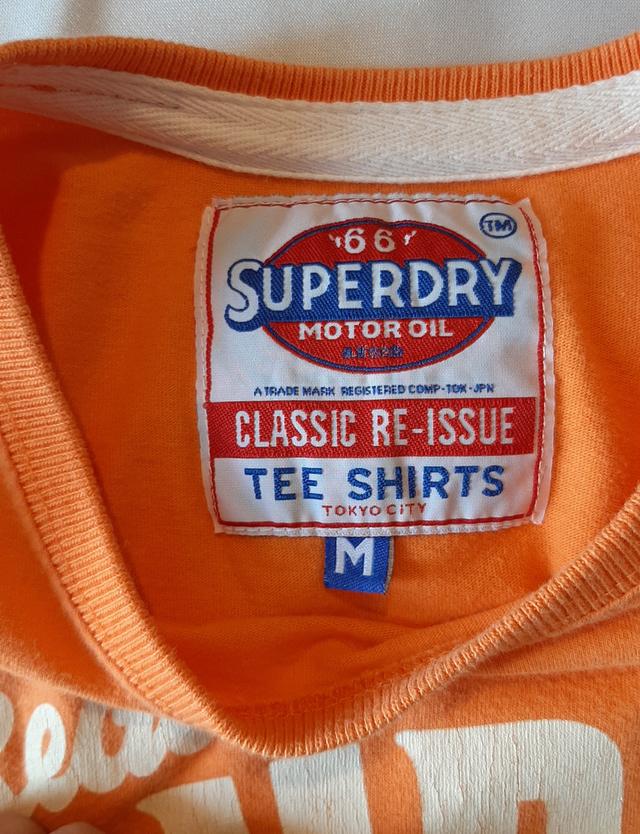 เสื้อยืด Superdry Size M มือสอง แท้สภาพใช้งาน รูปที่ 2