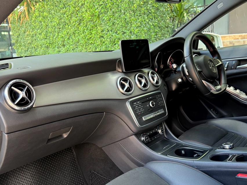 2018 BENZ CLA 250 AMG FACELIFT รถออกศูนย์ BENZ THAILAND รถวิ่งน้อยเพียง 80,000 กม รถไม่เคยมีอุบัติเหตุครับ 12