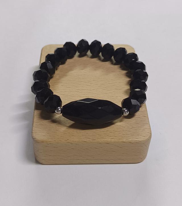 สร้อยข้อมือนิลดำ Black Spinel 6