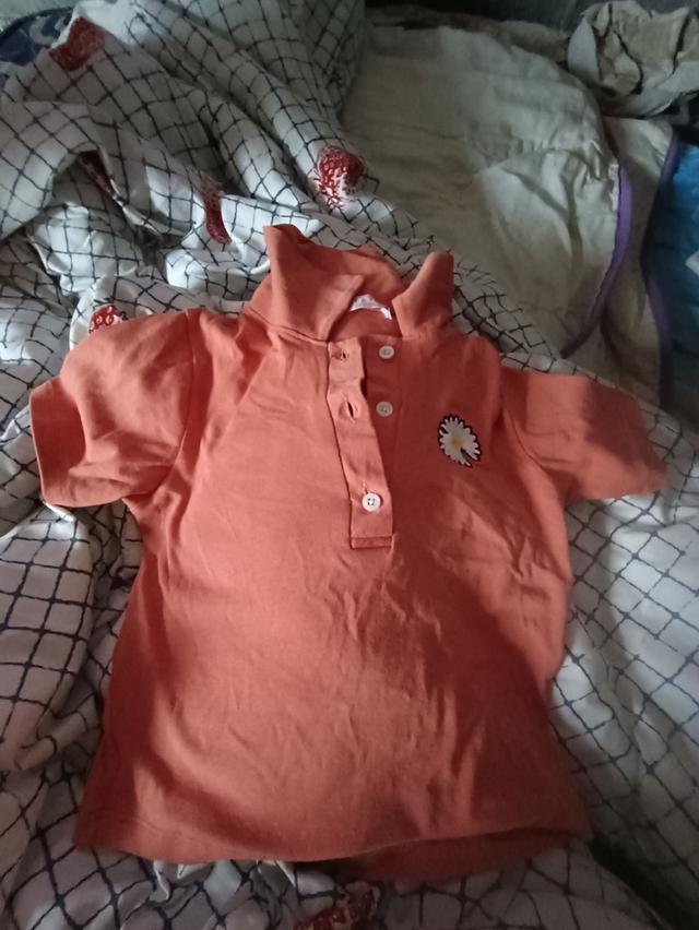 เสื้อผ้าแฟชั่นและโล๊ะเสื้อผ้ามือสอง รูปที่ 2