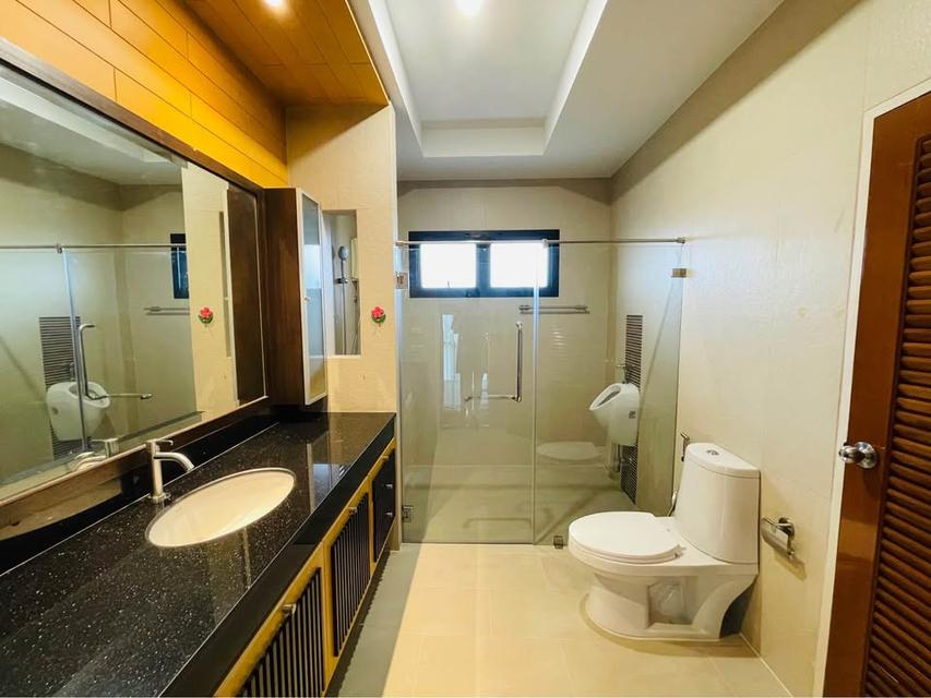 ให้เช่าบ้านเดี่ยว 3 ชั้น หลังใหญ่  ซ.รัชดา 32 พร้อมเข้าอยู่ สิ้น พ.ค. 20