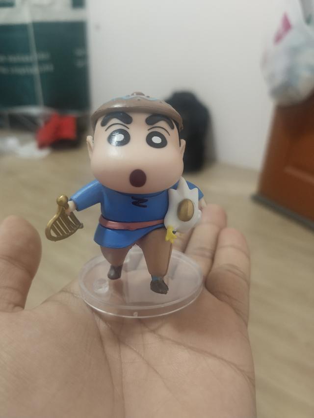 ฟิกเกอร์ชินโนะสุเกะแบบมีขาตั้งลอย