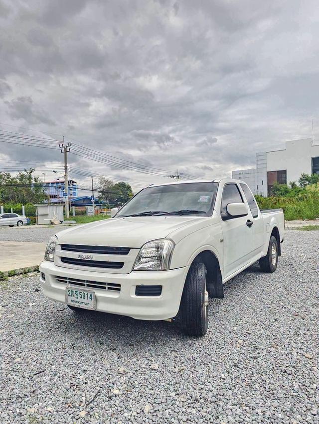 ISUZU D-MAX CAB 2500CC ดีเซล MT 2003เครื่องดีเกียร์ดี เข้าชิด มือเดียวสายจอดตากแดดไมล์น้อย 110,000 กิโล แอร์เย็น ไม่เ