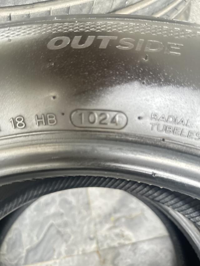 ขายยางhankook235/60/17มีปะ1