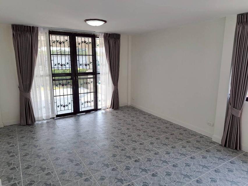 ขาย/ให้เช่า บ้านเดี่ยวหลังมุม รีโนเวทใหม่ 18