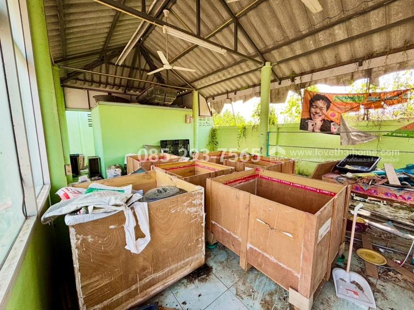 ขายที่ดิน พร้อมโกดัง ย่านวัดลาดปลาดุก บางบัวทอง ซอยเลียบคลองนายหลีก พื้นที่ 228 ตารางวา สภาพพร้อมใช้งาน คุ้มค่า น่าลงทุน ใกล้เซ็นทรัลเวสต์เกต 8