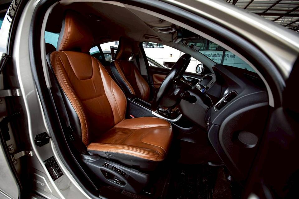 Volvo S60 S ปี 2014 รถสวย สมรรถนะเยี่ยม คุ้มเกินราคา 13