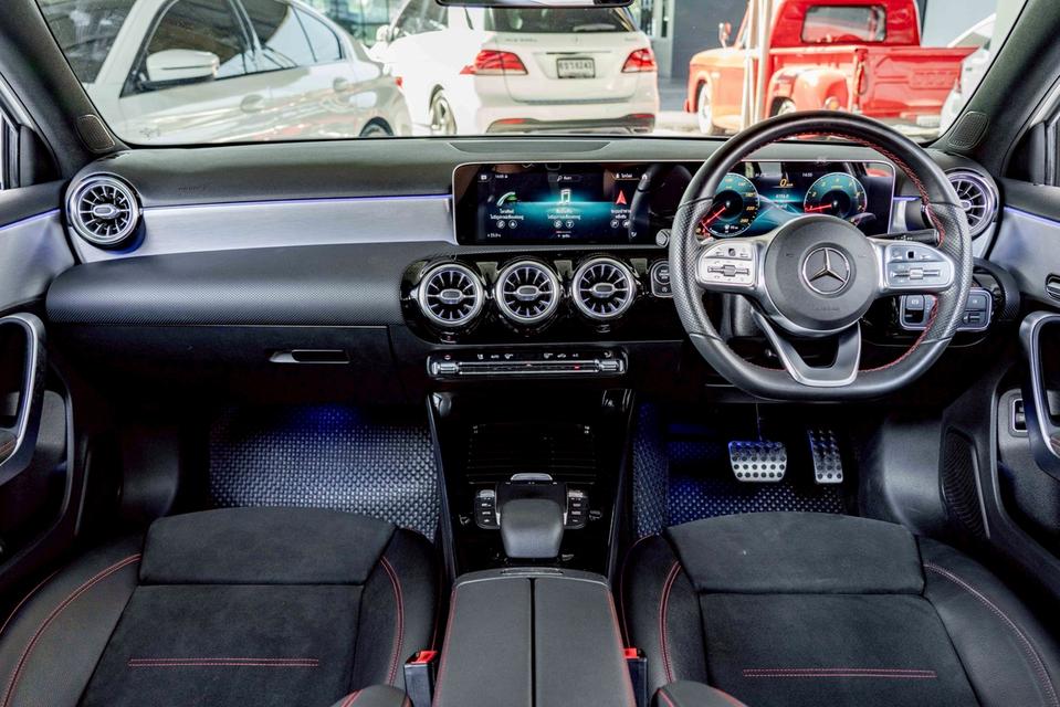 รหัสรถ NP1280 รุ่นรถ : BENZ A200 AMG ปีรถ : 2020 11