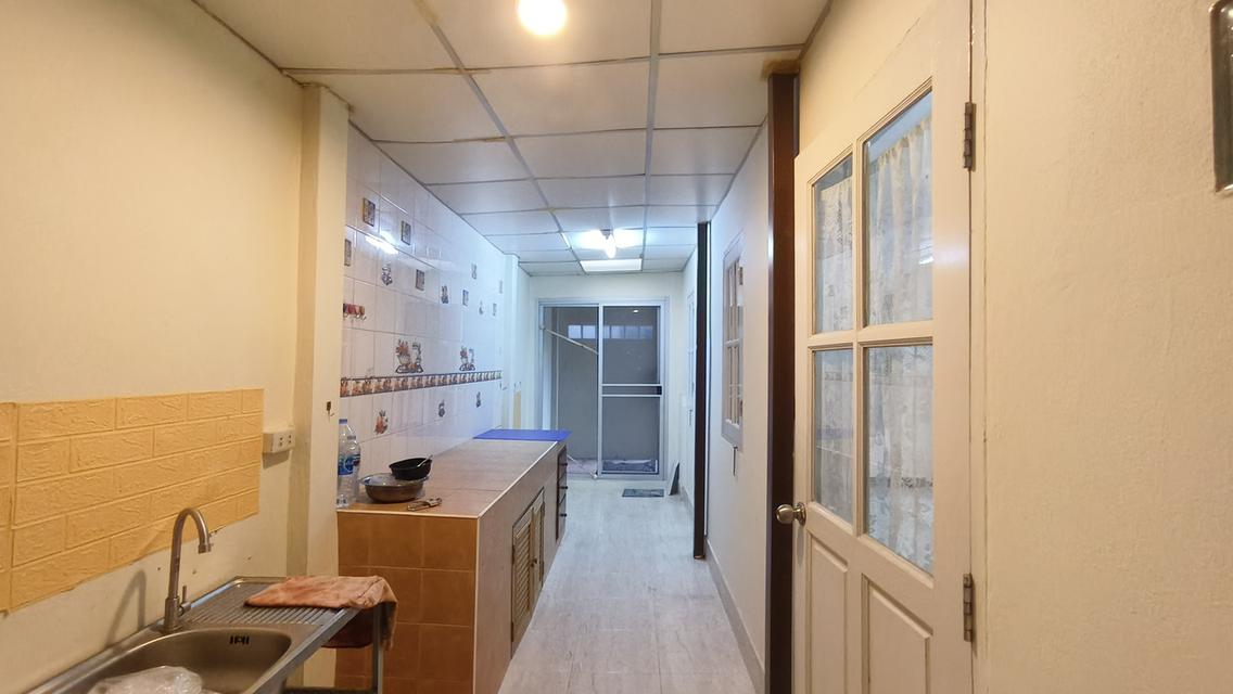 บ้านบุรีรมย์ รามอินทรา-ซาฟารี บ้านตกแต่งพร้อมอยู่ ติดถนนใหญ่ 6