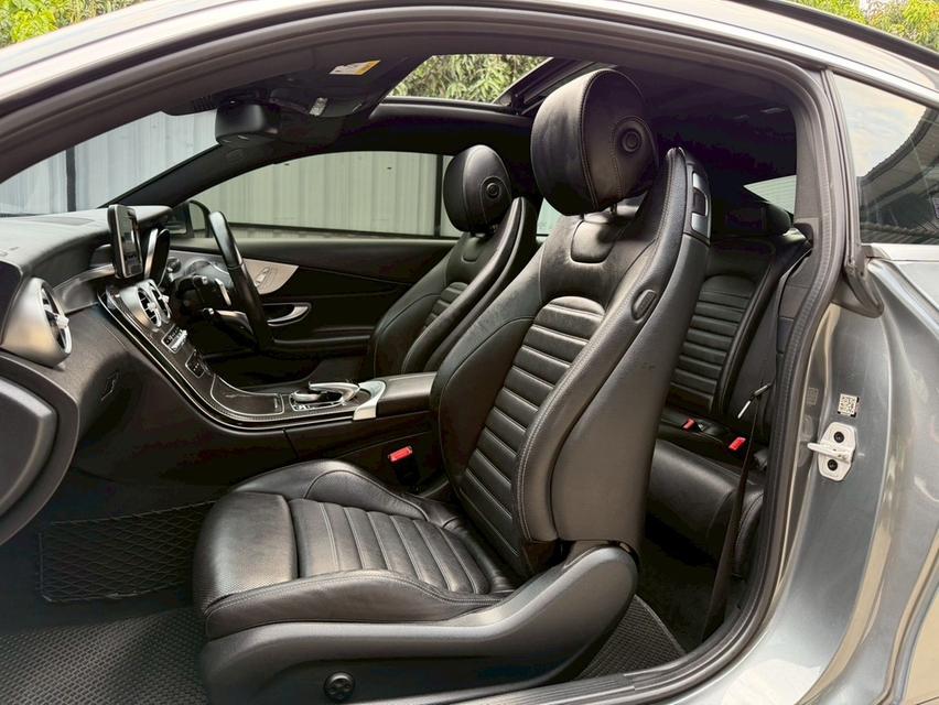 รหัสรถ AVA1964 💢  Benz C250 Coupe AMG Dynamic รุ่น Top หลังคาแก้ว ปี 2018 รูปที่ 8