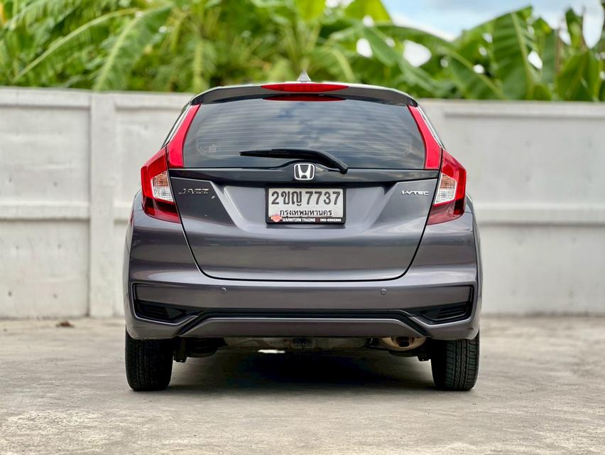 ปี 2021 HONDA JAZZ, 1.5 i-VTEC S โฉม ปี14-ปัจจุบัน สีเทา เกียร์ออโต้ เครื่องเบนซิน มือเดียวป้ายแดง