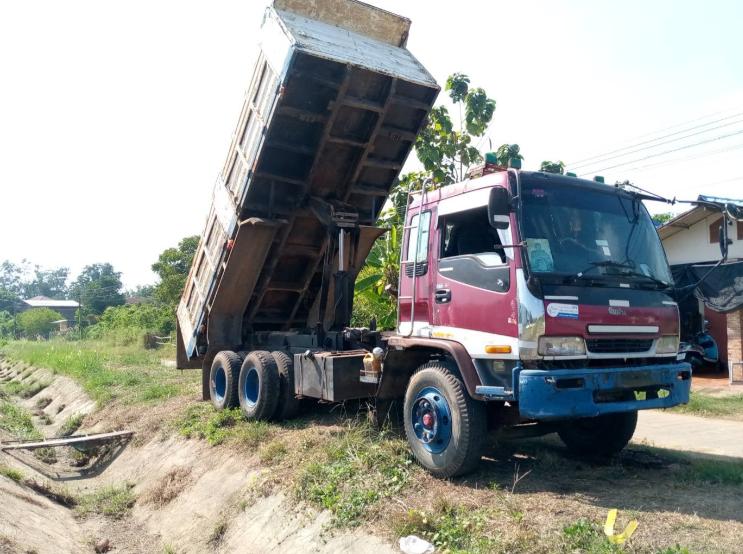 ขาย ISUZU 195HP ครัสซี่จัมโบ้