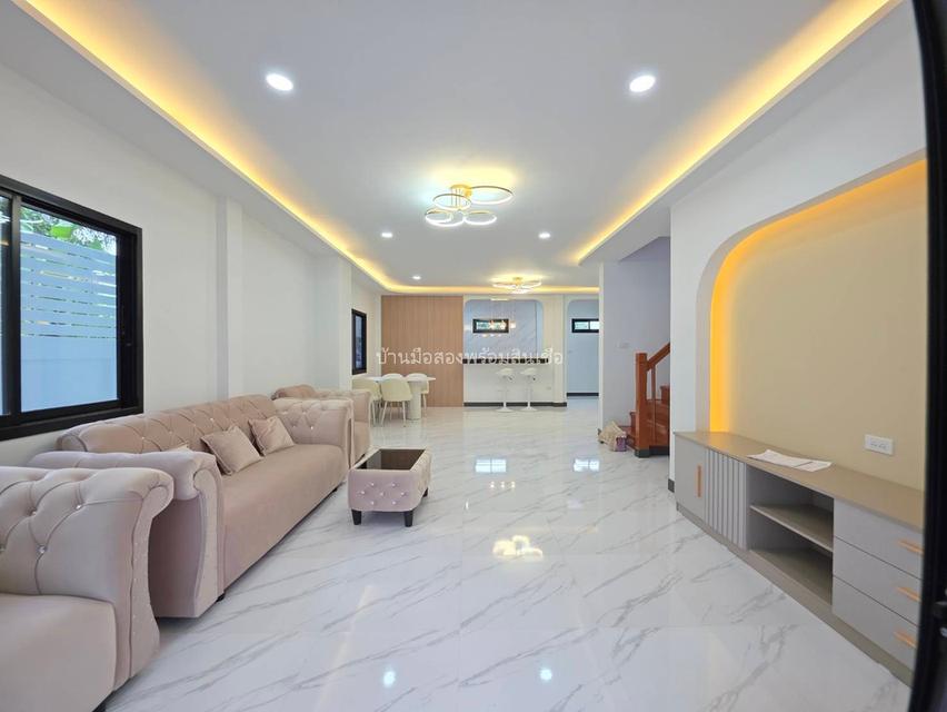 หมู่บ้านบุรีรมย์ คู้บอน 41 4