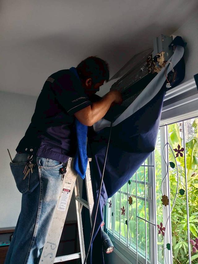 ช่างแอร์รามอินทรา นวมินทร์ 063-8895-489 ช่างพสิษฐ์ติดแอร์ล้างแอร์ย้ายแอร์ซ่อมแอร์บ้าน รูปที่ 2