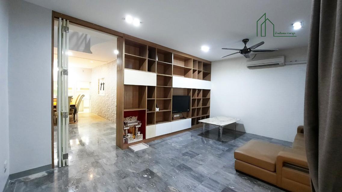 ขายด่วน พร้อมผู้เช่า ทาวน์โฮม 4 ชั้น หมู่บ้านวราธรวิลล์ พัฒนาการ 44 5
