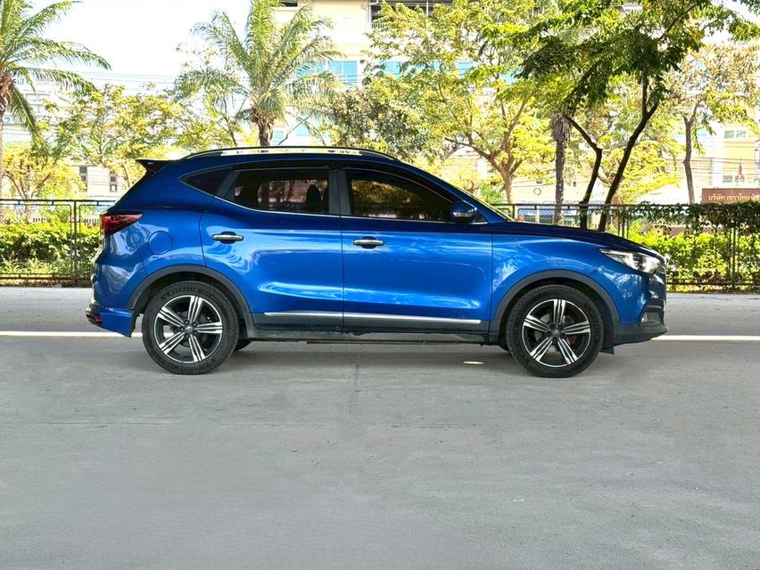 ขายรถ MG ZS 1.5X sunroof ปี 2018 สีน้ำเงิน เกียร์ออโต้ 8