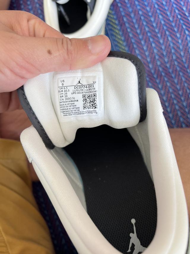 รองเท้า nike  jodan 1 รูปที่ 5