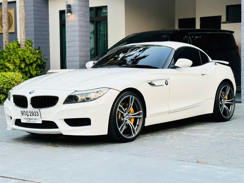 BMW Z4 2.0turbo Msport วิ่งน้อย สีขาว ภายในแดงไมล์ 90,xxx กม. ปี 2013 