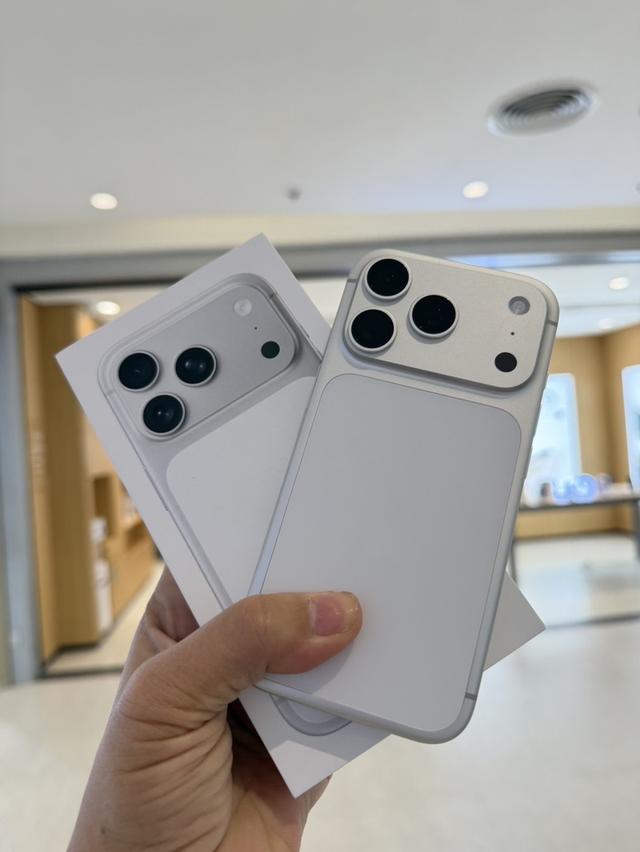 iPhone 17 Pro 256GB มีประกันศูนย์ ผ่อนได้